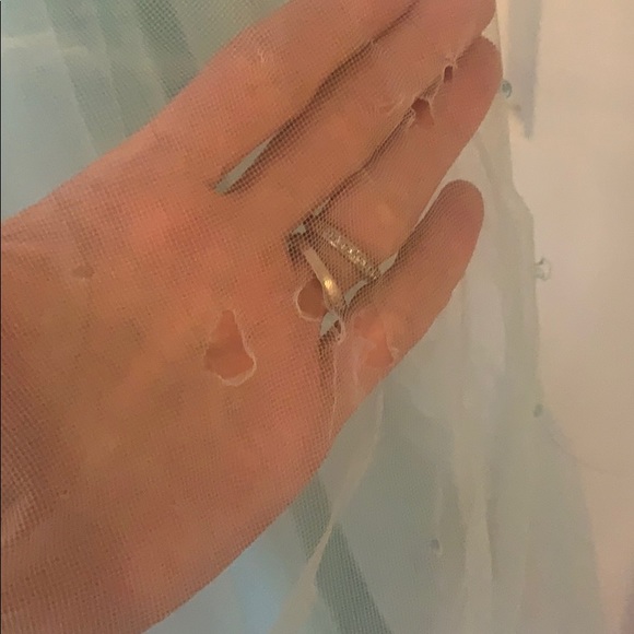 Alfred Angelo gown - Picture 5 of 8